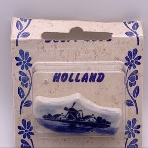 Small Blue Holland Danish Shoe Pin Brooch